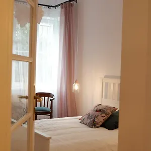 Singer Old Town Apartament